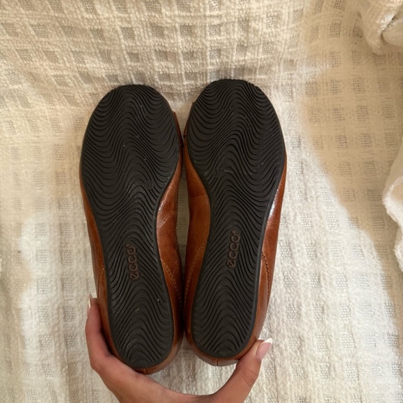 Ecco Brown Leather Slip On Ballet Flats - Picture 7 of 10